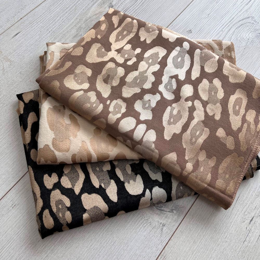 Fine Animal Print Scarf | Beige