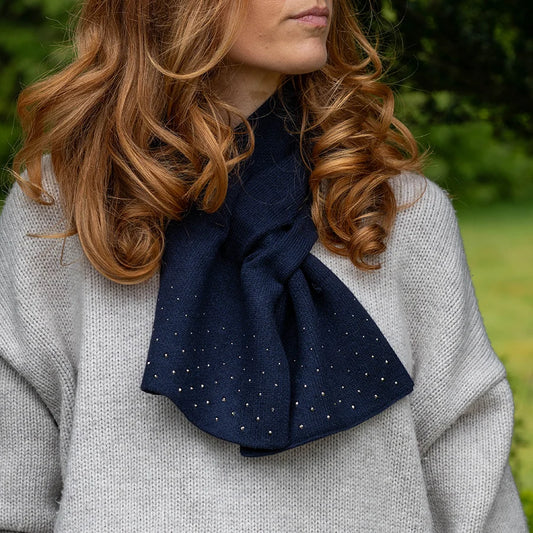 Navy Fine Knit Pull Through Scarf Wit Sparkle Edge Detail