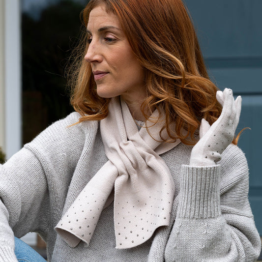 Cream Fine Knit Pull Through Scarf Wit Sparkle Edge Detail
