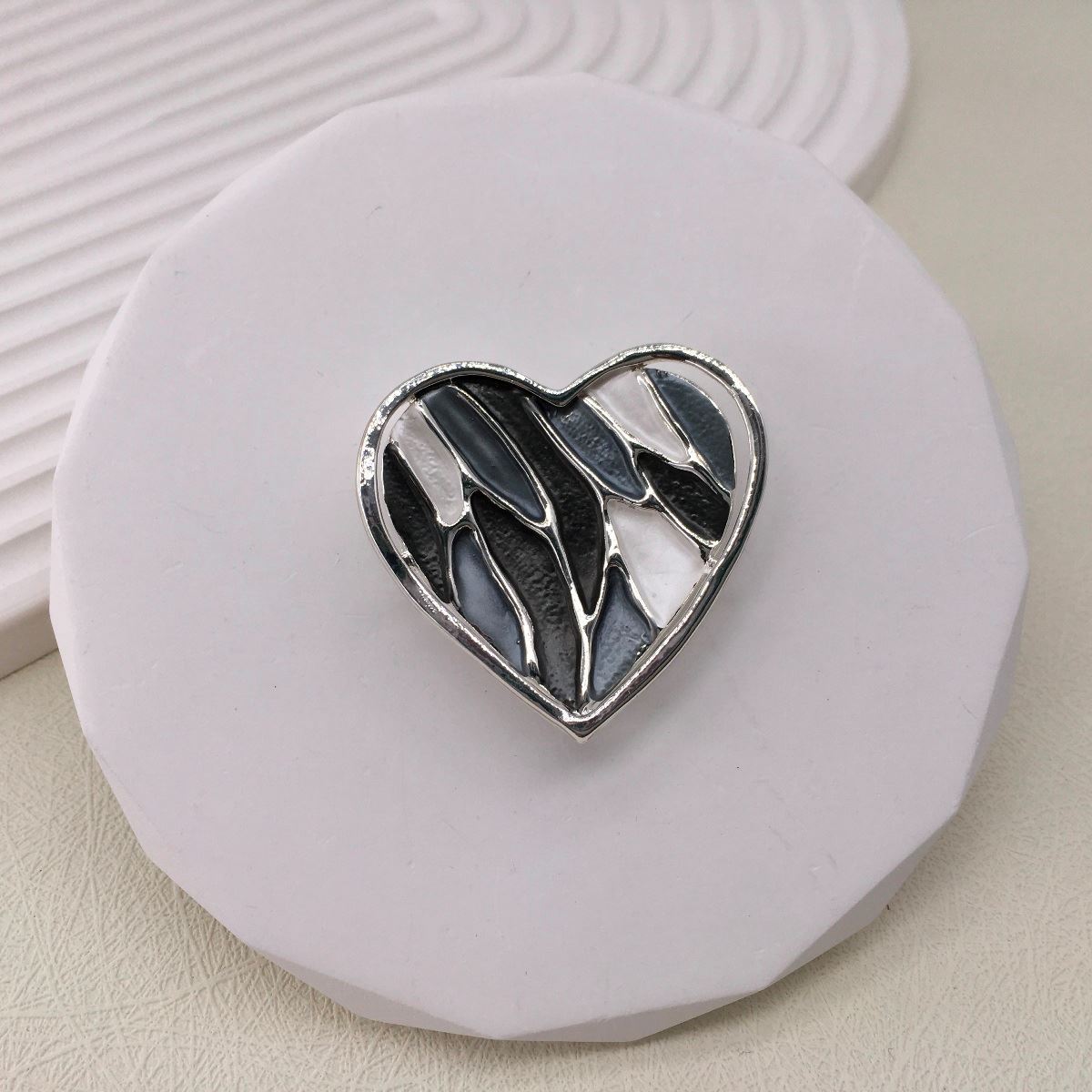 Magnetic Brooch | Heart