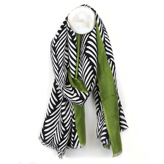 Olive Border Monochrome Leaf Scarf