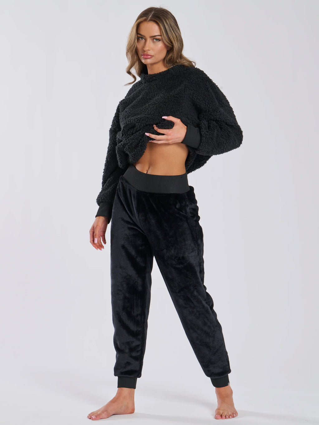 BLACK BORG REMOVABLE SNOOD JUMPER & JOGGER SET