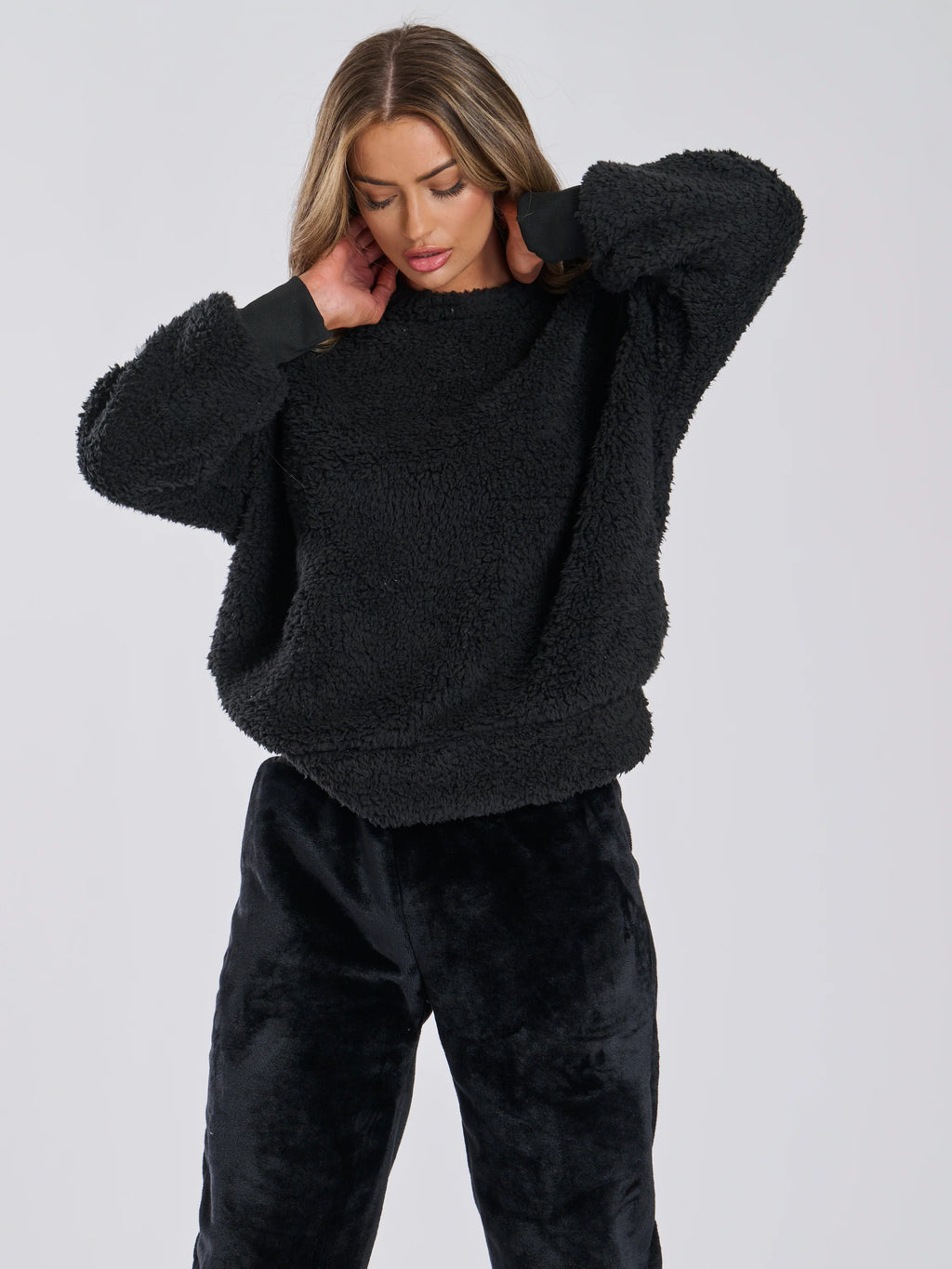 BLACK BORG REMOVABLE SNOOD JUMPER & JOGGER SET