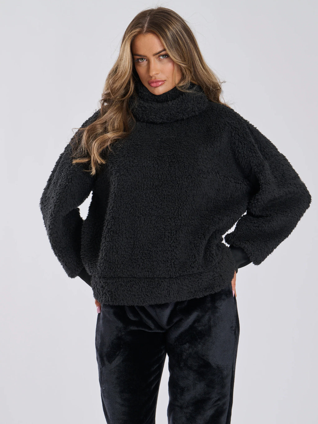 BLACK BORG REMOVABLE SNOOD JUMPER & JOGGER SET