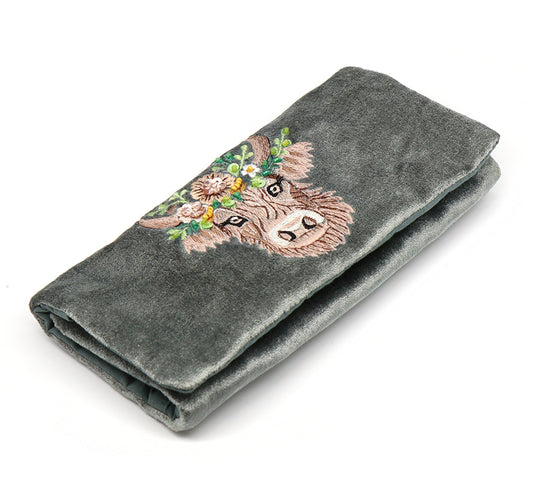 Seafoam Highland Cow Embroidered Jewellery Roll