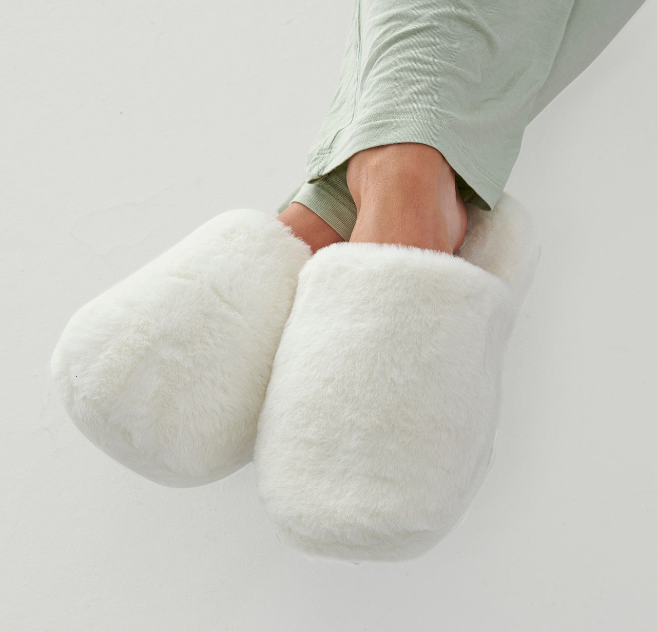 Aroma Home Cream Faux Fur Microwaveable Mule Slippers