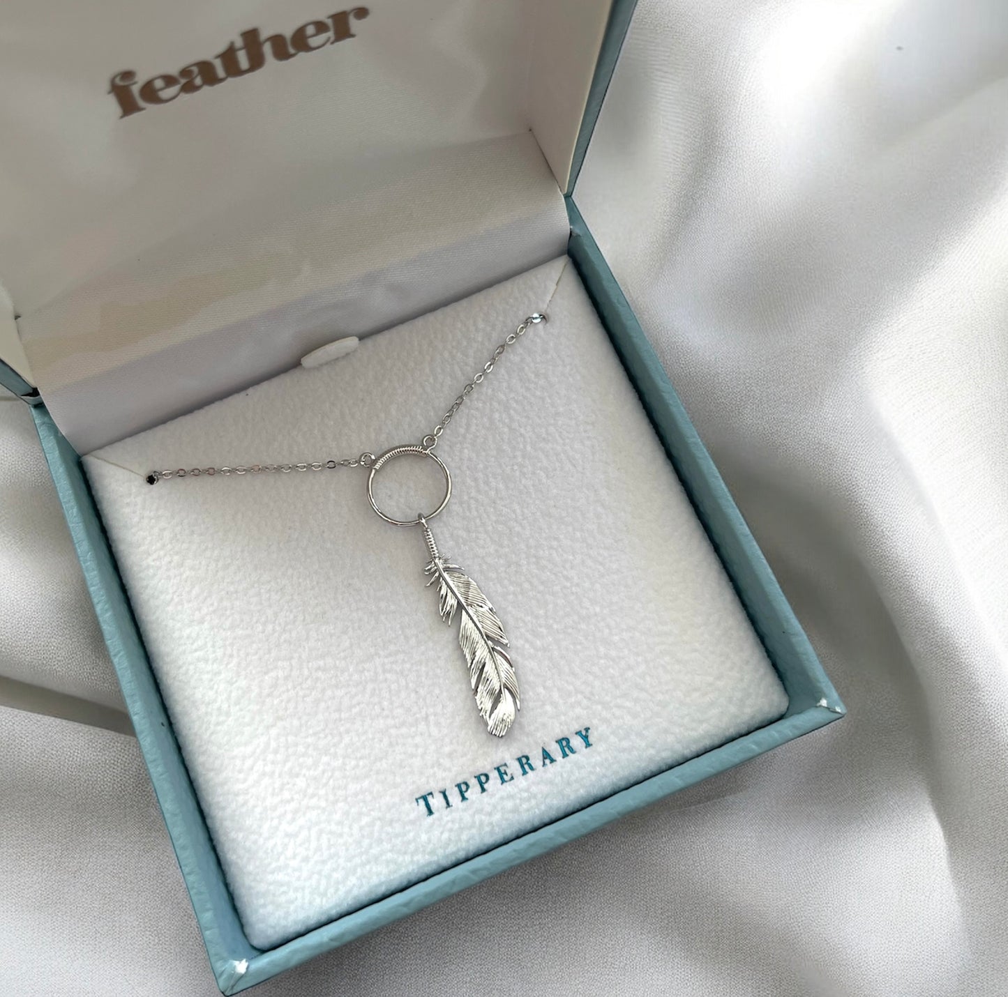 Feather & Circle Simple Drop Necklace | Silver