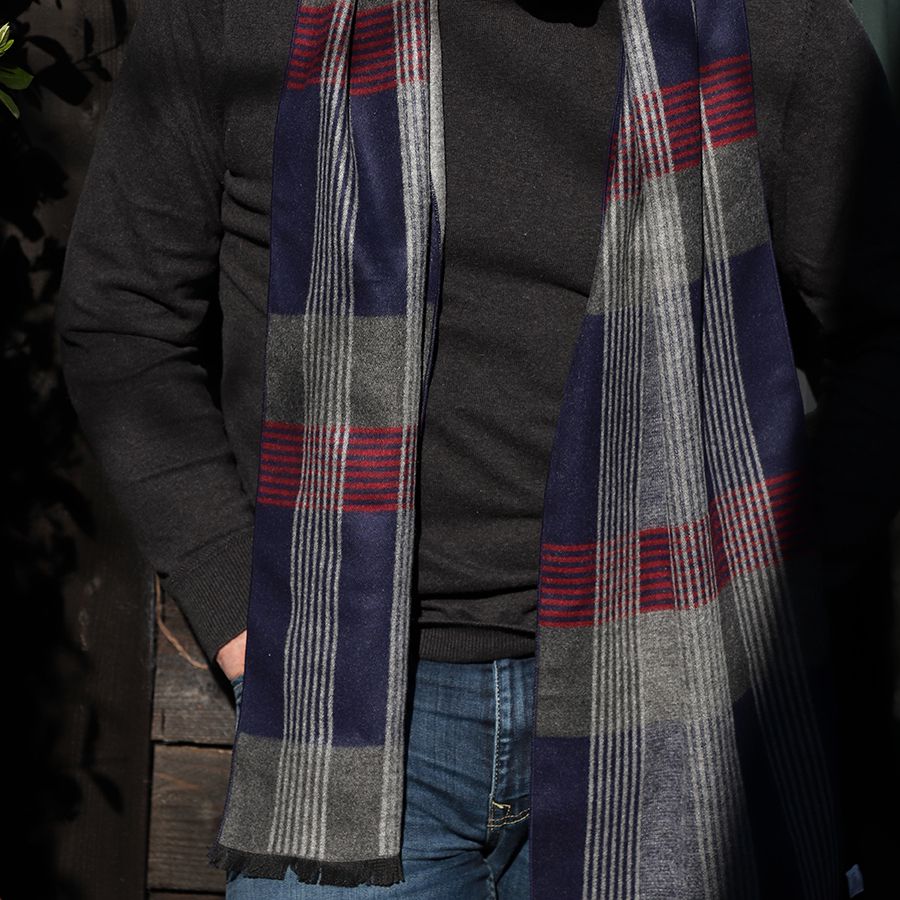 Mens Navy & Grey Lined Check Scarf